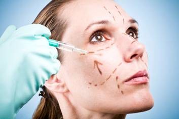 Esthetique Genève - Injections d'acide hyaluronique dans les pommettes